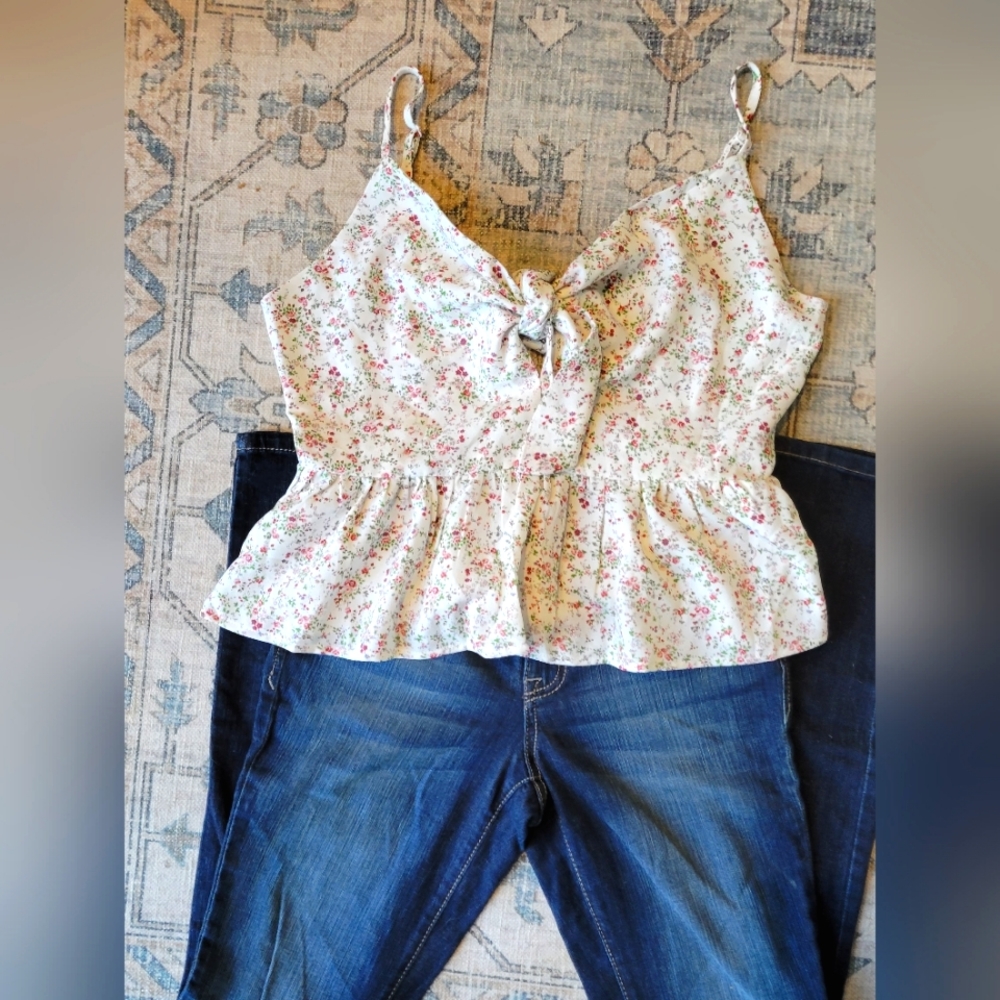 Ditsy Floral Peplum Tank
